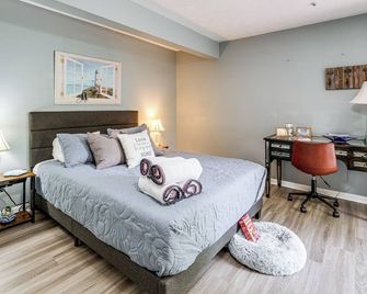 1 Mi to Boardwalk Convenient North Beach Apt! - North Beach - Bedroom