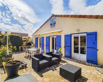 Beautiful Home In Sérignan - Sérignan - Innenhof