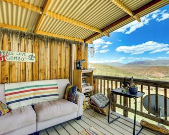 Scenic Mount Sopris View Historic Alpine Cabin! - Glenwood Springs - Balcony