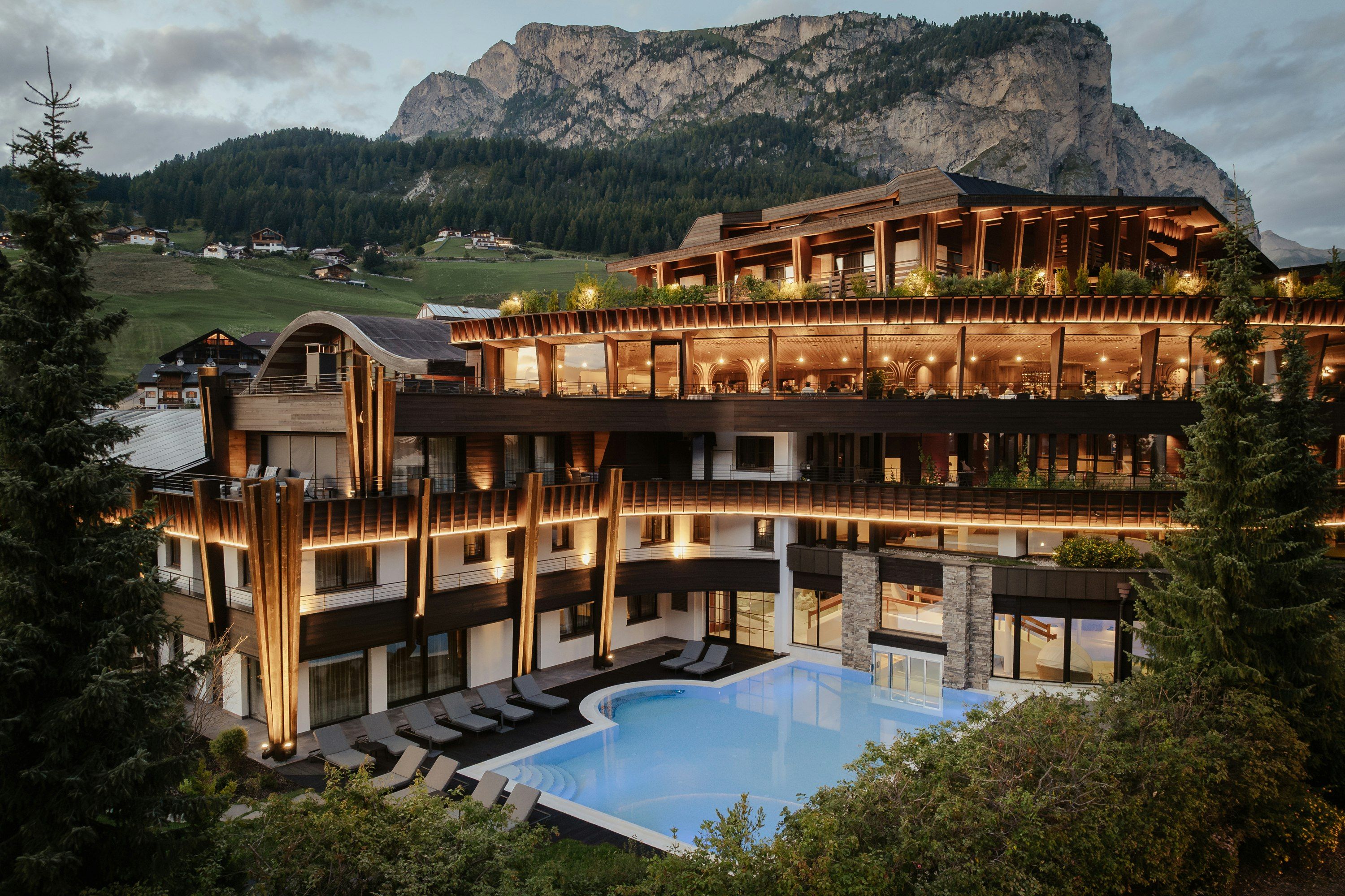 Hotel Granbaita Dolomites - Selva di Val Gardena - Bể bơi