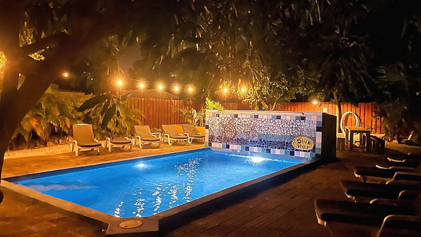 The Dive Hut - Boutique Apartments