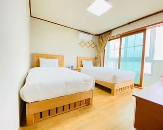 Billions Motel - Gangneung