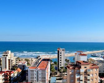Hotel Biarritz - גנדיאה