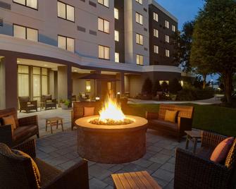 Courtyard by Marriott Lancaster - לנקסטר - פטיו