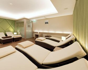 Aktiv Hotel Schweizerhof Kitzbühel - Kitzbühel - Lounge