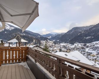 Apartment Villa Hetty 2 - Ortisei - Balcony
