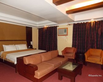 Mo2 Westown Hotel - Mandalagan - Bacolod