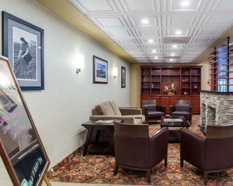 Quality Hotel & Suites - Gander - Lounge