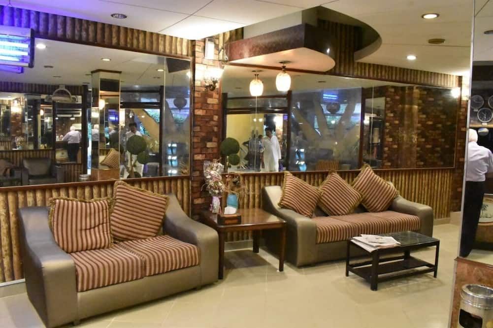 هوتل رويال جاردنز جايل رود