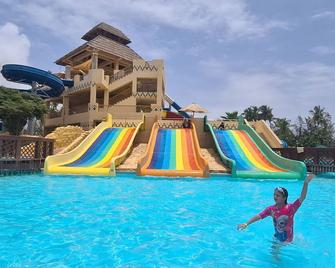 Palm House - Salalah - Pool