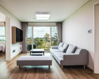 Kensington Resort Jeju Hanlim - Kota Jeju