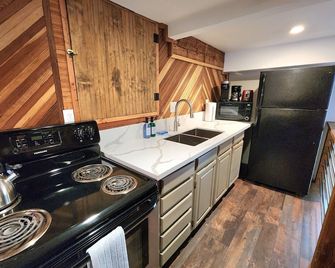 Apartment with barbecue | Mountain view - Shaver Lake - Cocina