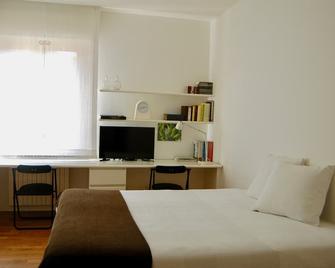 Near Humanitas - Liucc - Milan Fear ( Mind ) - Lakes - Legnano - Bedroom