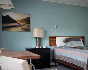 Cornerstone Motel - Cheticamp - Bedroom