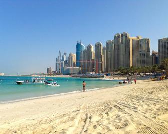 Dreams beach hostel - Dubaï - Plage