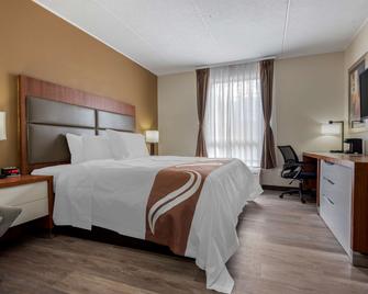 Quality Inn and Suites New Hartford - Utica - New Hartford - Bedroom