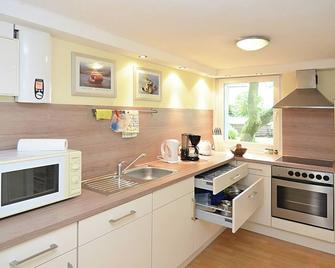 Apartment in Löwensen with private terrace - Bad Pyrmont - Kitchen