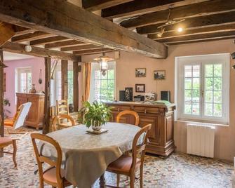 Holiday house Noyers for 1 - 6 persons with 4 bedrooms - Holiday house - Noyers - Comedor