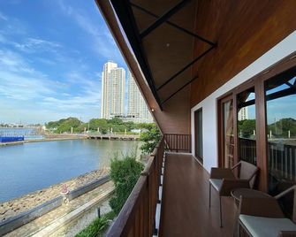 Putri Duyung Ancol - Jakarta - Balcony