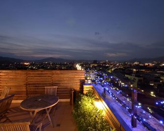 Hotel Modern Puli - נאנטו סיטי - מסעדה