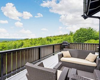 4 star holiday home in Fall-By Traum - Raufoss - Balcón
