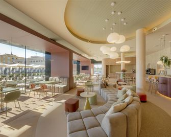 Hampton Inn Alicante, Spain - Аліканте - Бар