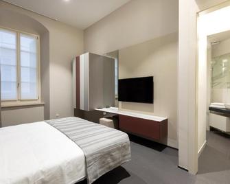 Salina Luxury Suites - Parma - Bedroom