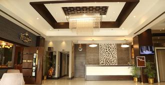 Hotel Imperial Executive - Ludhiana - Rezeption