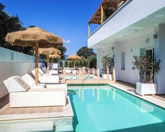 Noha Lifestyle Hotel - Adults Only - Pula - Piscine