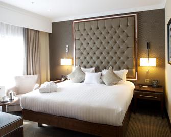 DoubleTree by Hilton London - Victoria - London - Bedroom