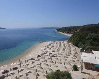 Aristoteles Holiday Resort & Spa - Ouranoupoli - Beach