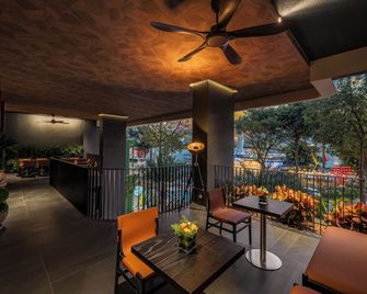 Caro Premium Danang Hotel - 峴港 - 陽台