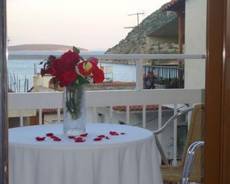 Koronis Hotel - Tolo - Balcón