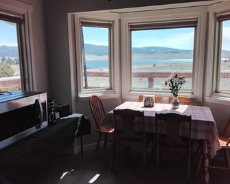 The Bighorn Cabin Overlooking Eleven Mile Reservoir, Hot Tub! Closest to Lake! - Lake George - Dining room