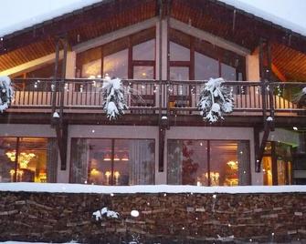 Hôtel Restaurant La Tourmaline - La Plagne-Tarentaise - בניין