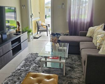 Oceanview Oasis - Lucea - Living room