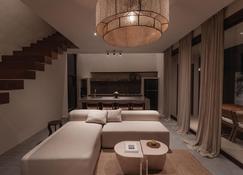 Mae Villas Canggu - North Kuta - Living room