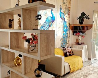 Aegli Hotel Studios - Chrisi Akti