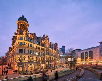 Roomzzz Manchester Victoria - Mánchester - Edificio