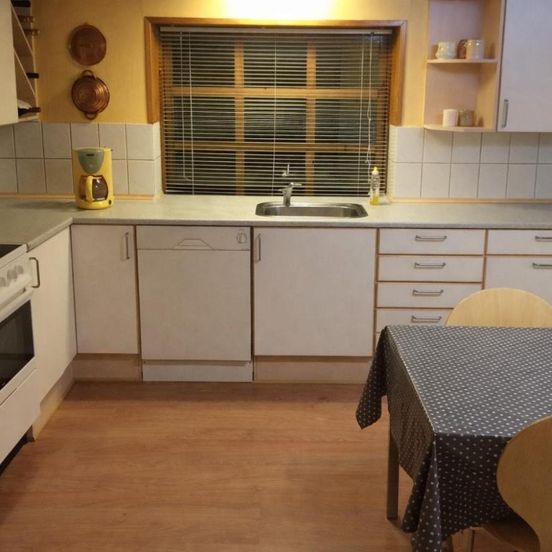 Rummeligt værelse på 1 sal i rolig villa i Kolding – Vamdrup