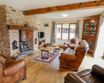 Pentrego Isaf - Meifod - Living room