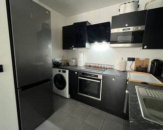 Superbe T2, Paris, Stade De France, Wifi, Parking - Saint-Denis - Kitchen