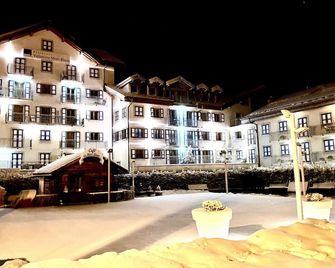 Exceptionnel duplex en Residence & Spa Vallorcine Mont-Blanc 5 étoiles - Vallorcine - Edificio