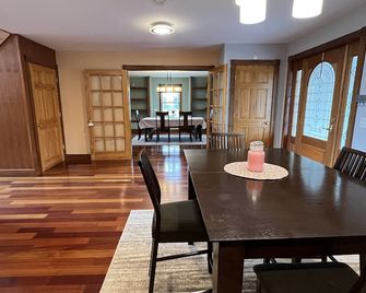 Phoenix Hill - Spacious, 7bdrm home, pool, game room and long distance views - Laurens - Comedor