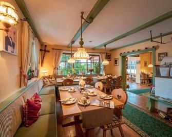 Hotel Garni Landhaus Traunbachhäusl - רופולדינג - מסעדה