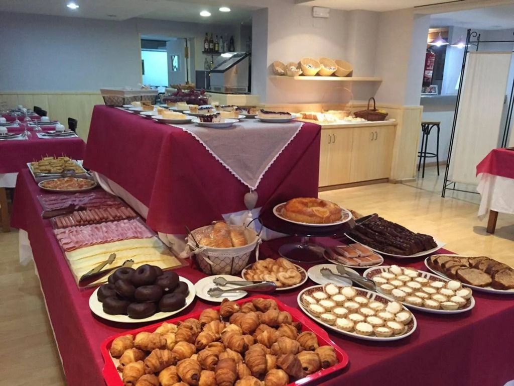 Hotel Lac Vielha - Viella - בופה