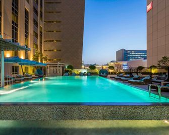 Novotel Deira Creekside Dubai - Dubai - Pool