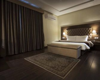 Hotel One Tariq Road Multan - Multan