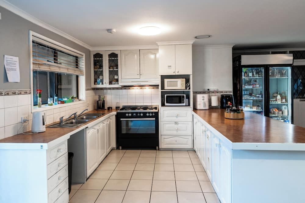 سانز موتل وينتوورث