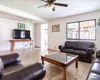 Paradise Villa in Cocoyoc - Cocoyoc - Living room